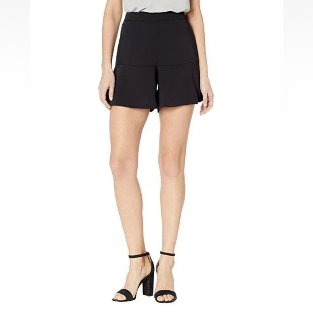Trina Turk  NWOT size 0 
Elegant Black Women's Shorts